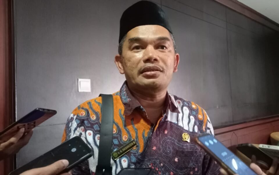 Teks: Ketua DPRD Kaltim Hasanuddin Mas'ud